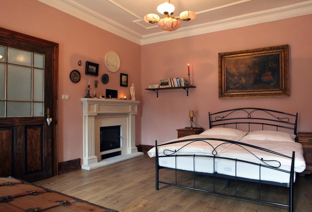 Apartmany Antik Pratterov Dom Banská Štiavnica Стая снимка